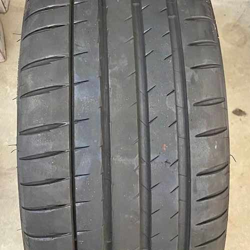 Michelin Pilot Sport 4S