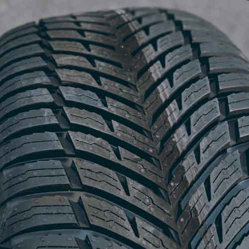 Nokian SeasonProof tread pattern